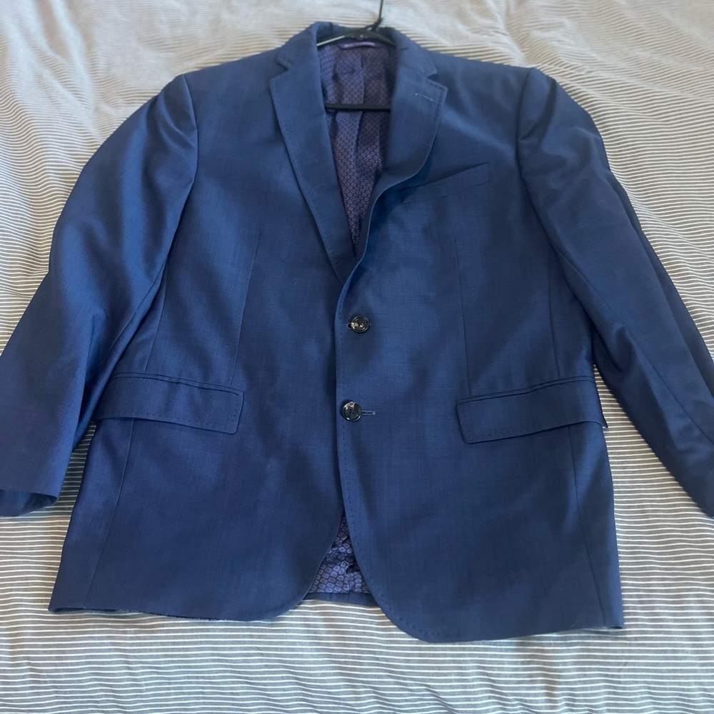 Men's Ted Baker London Jacket and Pant Suit in blue. 42S